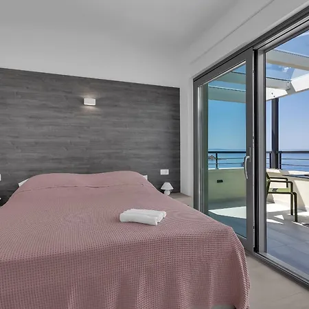 Beachfront Srzic Apartamento