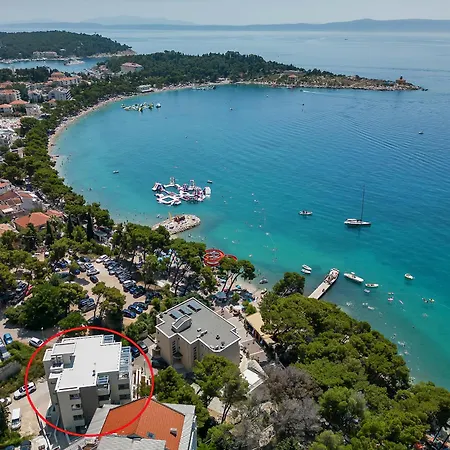 Beachfront Srzic * マカルスカ