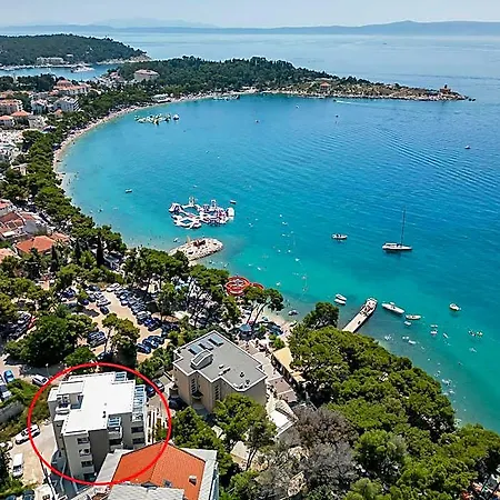 Apartment Beachfront Srzic