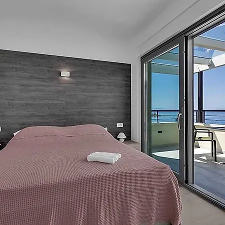 Beachfront Srzic Makarska