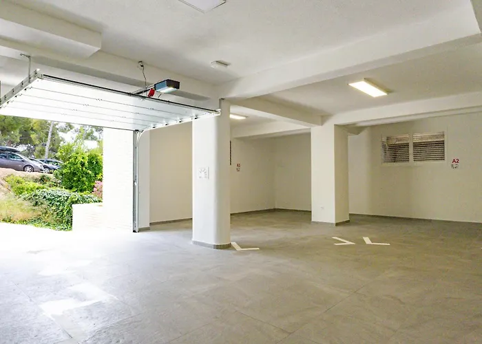 Apartment Beachfront Srzic